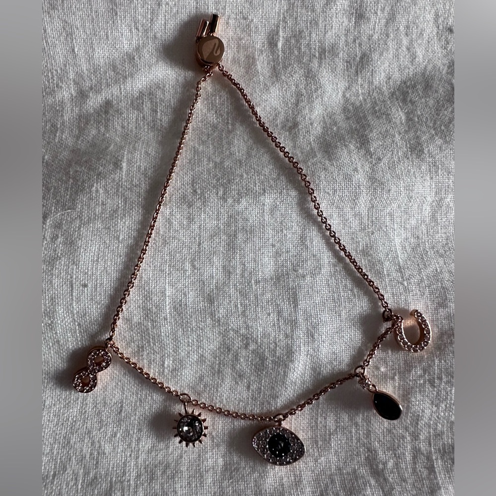 PANDORA NWOT Rose gold evil eye adjustable bracelet.